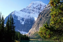 德甲巅峰战！拜仁主场碾压升班马？凯恩破荒玄学预言3球血洗…….